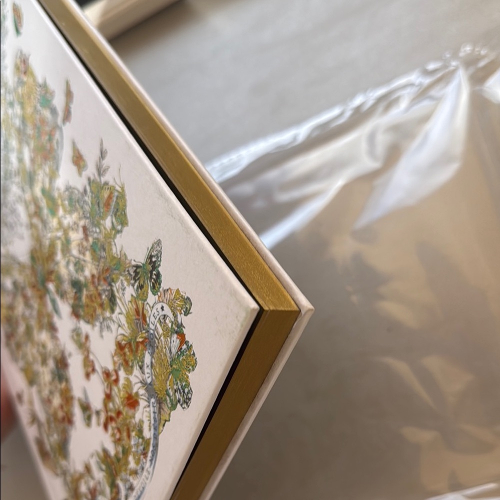 Christian Dior Decorative Notebook with Green Band - Picture 4 of 5